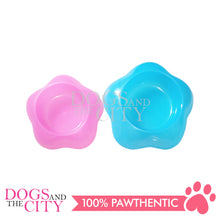 Load image into Gallery viewer, JX BO533 Colored Star-Shaped Pet Plastic Dog Bowl 21cm Large